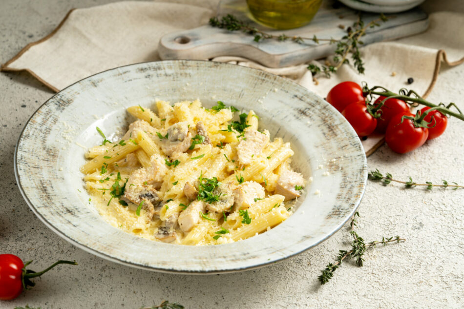 ПАСТА С КУРИЦЕЙ И ГРИБАМИ